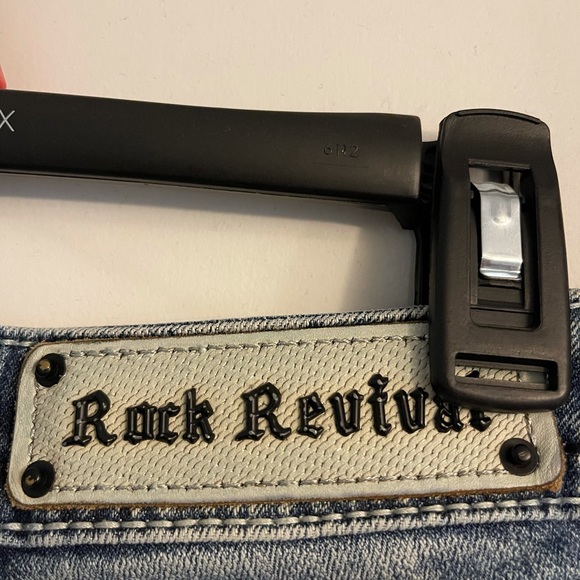 Women’s rock revivals, like new - Picture 3 of 4